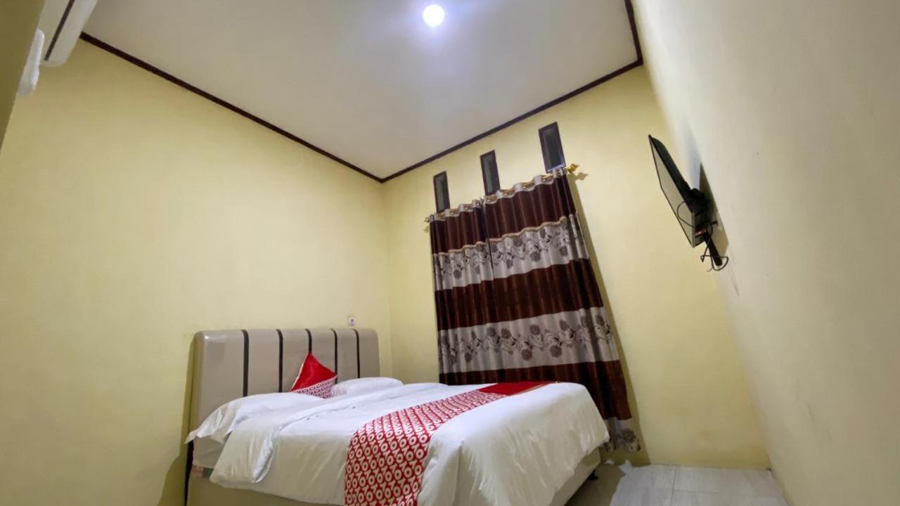 Oyo 3050 Hotasi Seaview Syariah Hotel Anyer Exterior foto