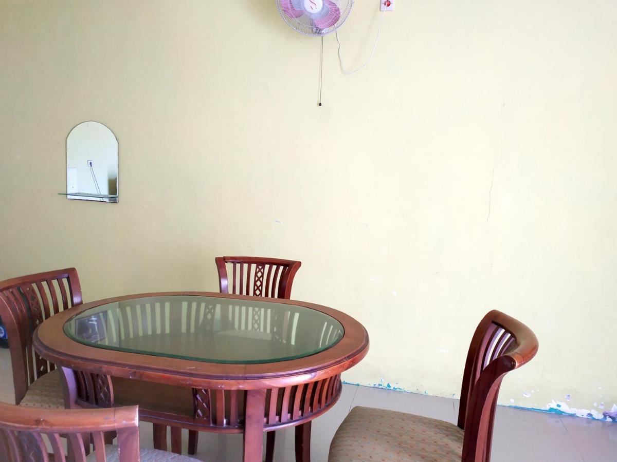 Oyo 3050 Hotasi Seaview Syariah Hotel Anyer Exterior foto